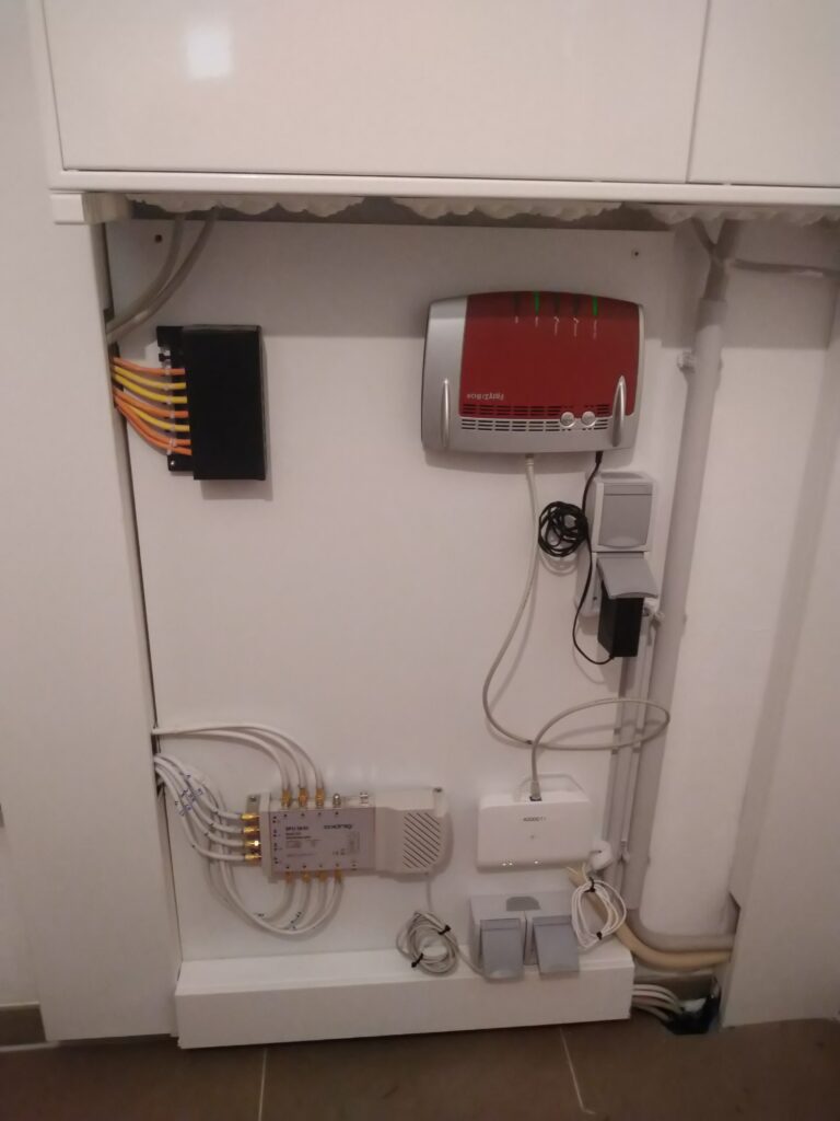 Photovoltaic